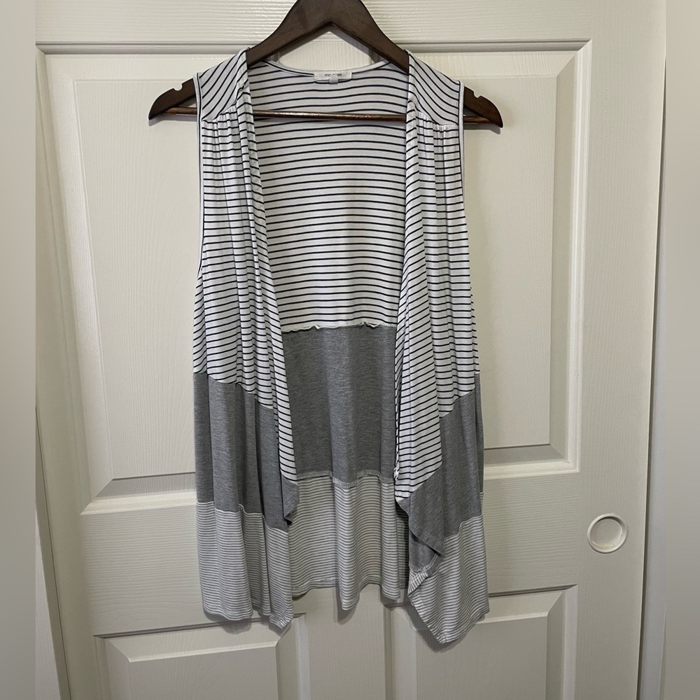 Maurices Sleeveless Cover Up w/Navy Stripes, size S/M.